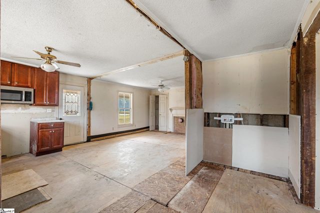 4178 Bramlett Church Road, Gray Court, SC 29645