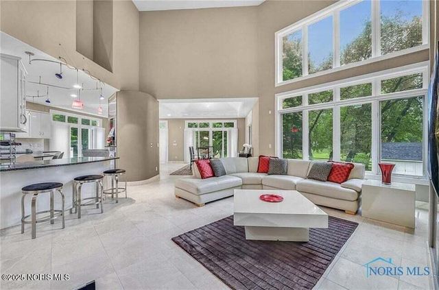 4226 Corey Road, Toledo, OH 43623