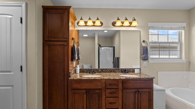 1157 S Maple Grove Avenue, Springfield, MO 65804