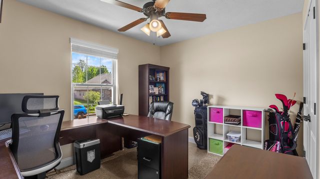1157 S Maple Grove Avenue, Springfield, MO 65804