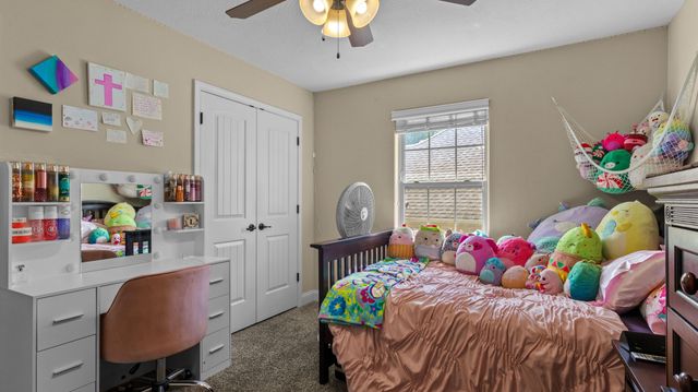 1157 S Maple Grove Avenue, Springfield, MO 65804