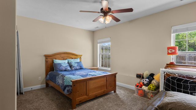 1157 S Maple Grove Avenue, Springfield, MO 65804