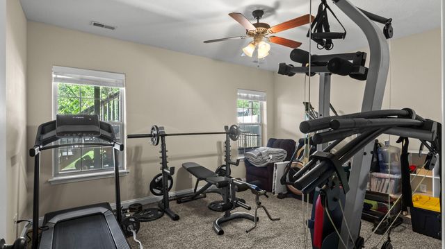 1157 S Maple Grove Avenue, Springfield, MO 65804