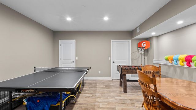 1157 S Maple Grove Avenue, Springfield, MO 65804