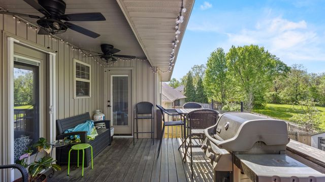 1157 S Maple Grove Avenue, Springfield, MO 65804