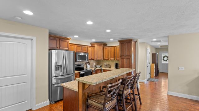 1157 S Maple Grove Avenue, Springfield, MO 65804