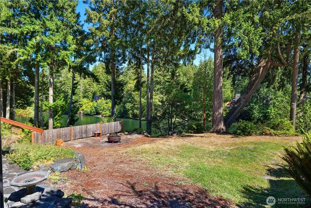 430 E Madrona Pkwy, Grapeview, WA 98546