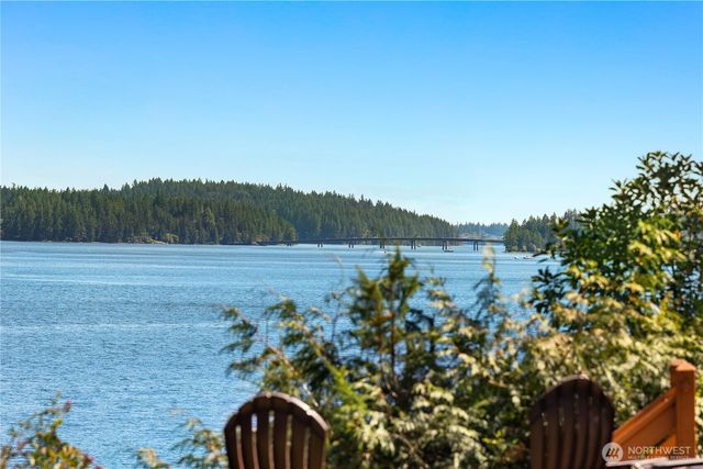 430 E Madrona Pkwy, Grapeview, WA 98546