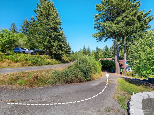 430 E Madrona Pkwy, Grapeview, WA 98546