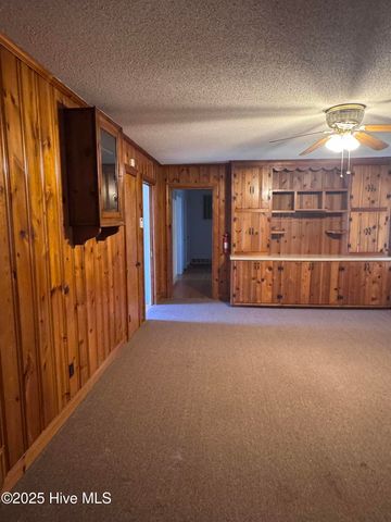 6362 Fairway Drive, Grifton, NC 28530