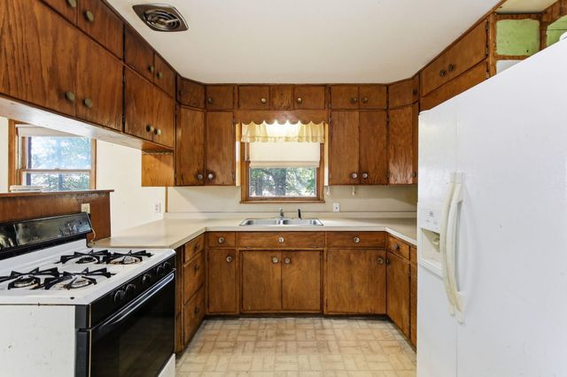 1180 Main Street S, Pine City, MN 55063