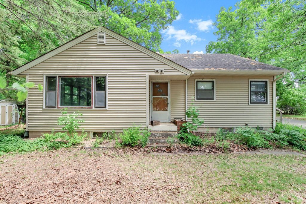 1180 Main Street S, Pine City, MN 55063