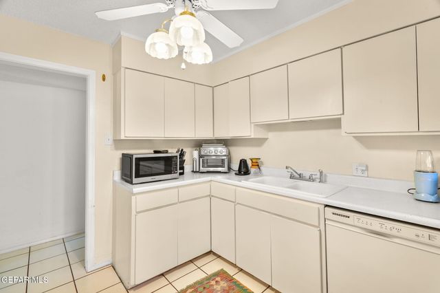 4155 Krupp Drive J, El Paso, TX 79902