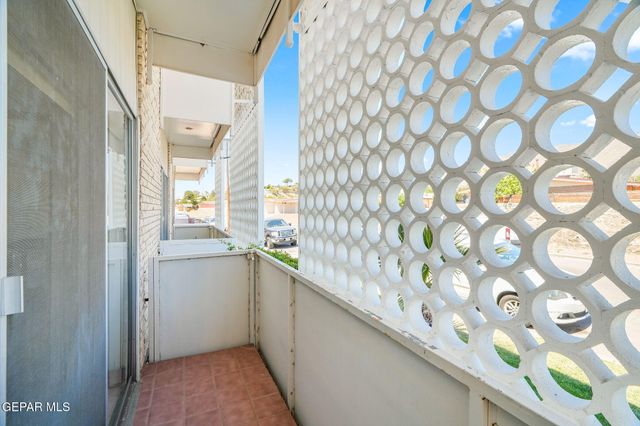 4155 Krupp Drive J, El Paso, TX 79902