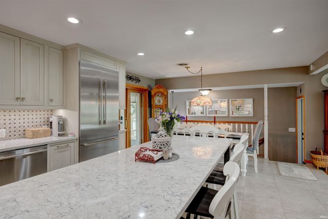 403 S Second Avenue, Holland, IN 47541