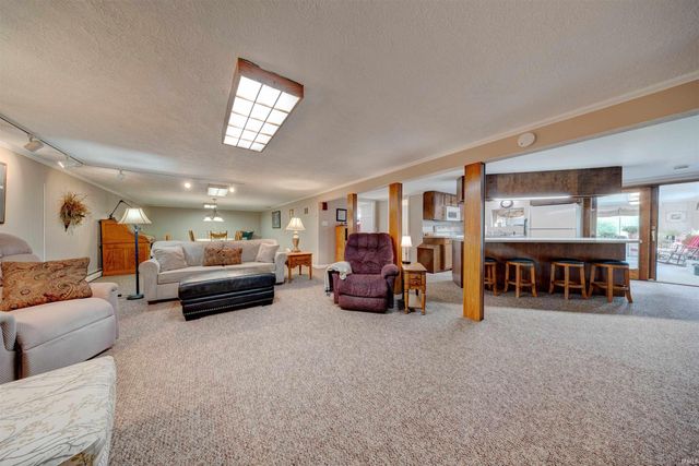 403 S Second Avenue, Holland, IN 47541