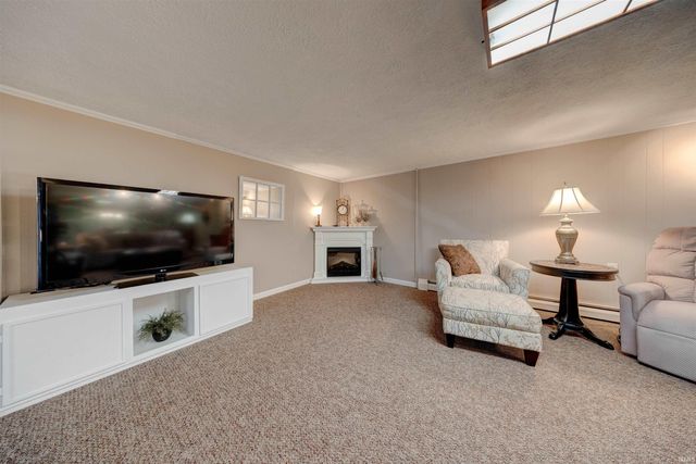403 S Second Avenue, Holland, IN 47541