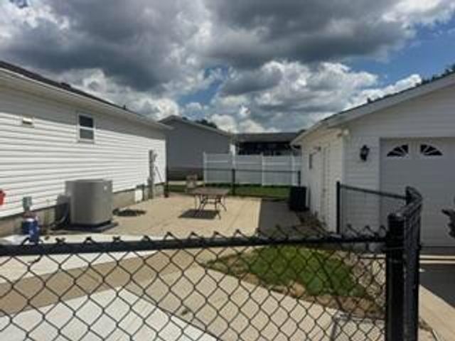 991 Northbrook Court, Heath, OH 43056