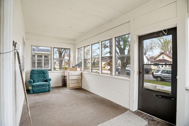 1259 Charles Avenue, Saint Paul, MN 55104