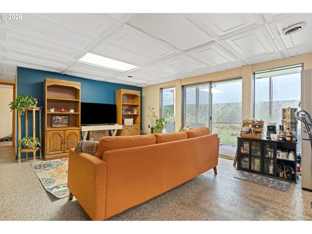 451 ELK CREEK Rd, Chehalis, WA 98532