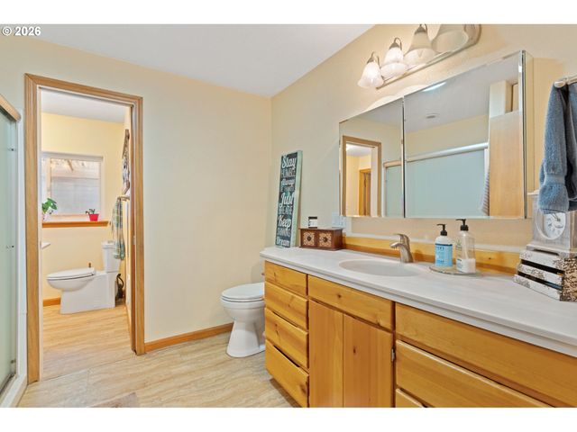 451 ELK CREEK Rd, Chehalis, WA 98532