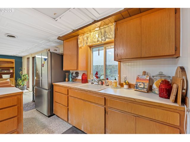 451 ELK CREEK Rd, Chehalis, WA 98532
