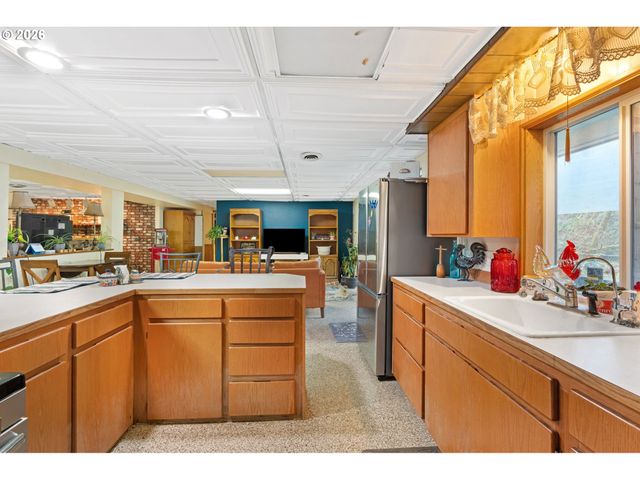 451 ELK CREEK Rd, Chehalis, WA 98532