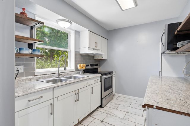 6435 Bryant Avenue N, Brooklyn Center, MN 55430