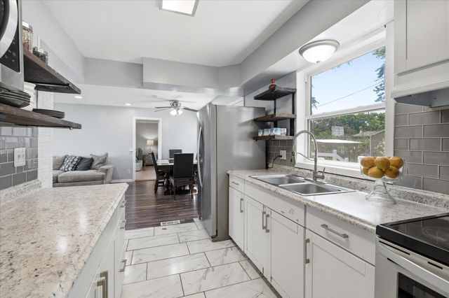 6435 Bryant Avenue N, Brooklyn Center, MN 55430