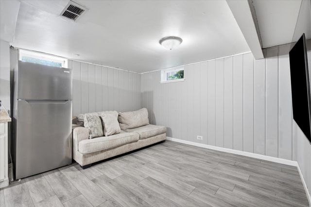 6435 Bryant Avenue N, Brooklyn Center, MN 55430