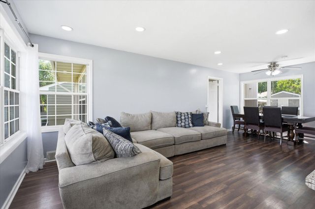6435 Bryant Avenue N, Brooklyn Center, MN 55430