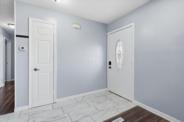6435 Bryant Avenue N, Brooklyn Center, MN 55430