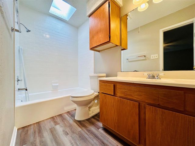 9221 Kempler DR A, Austin, TX 78748