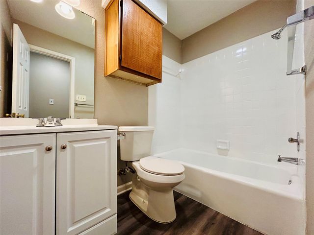 9221 Kempler DR A, Austin, TX 78748