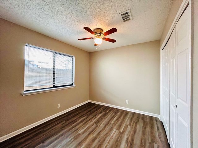 9221 Kempler DR A, Austin, TX 78748