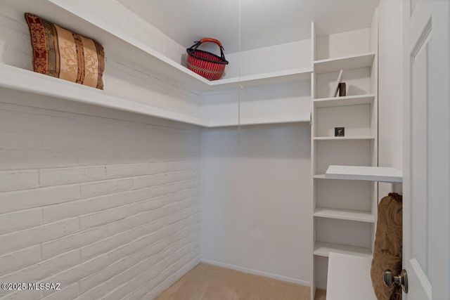 7070 E Calle Del Sol, Tucson, AZ 85710