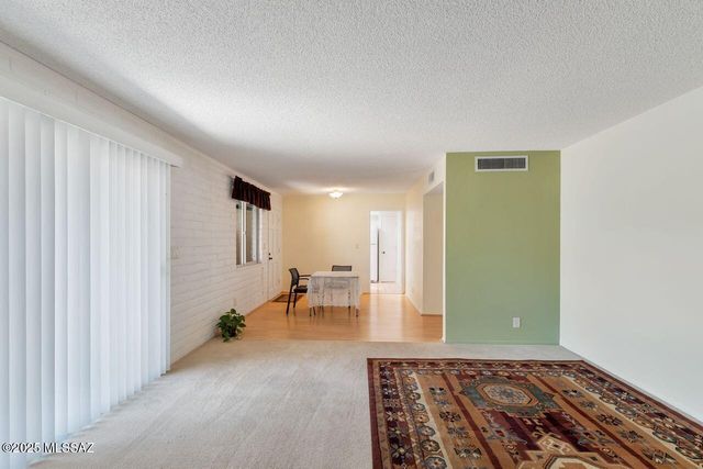 7070 E Calle Del Sol, Tucson, AZ 85710