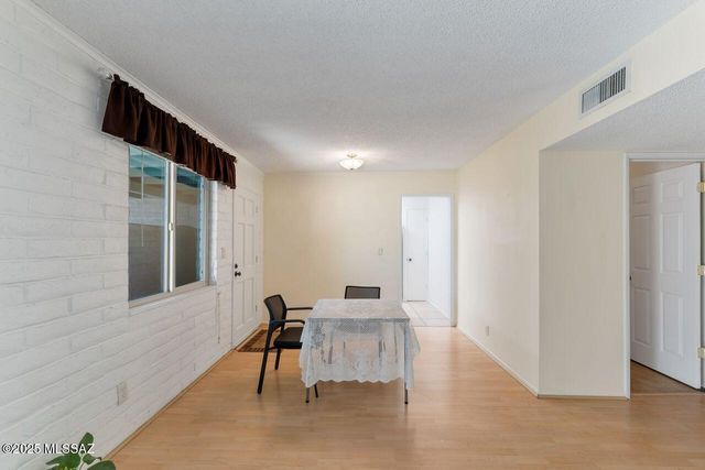 7070 E Calle Del Sol, Tucson, AZ 85710