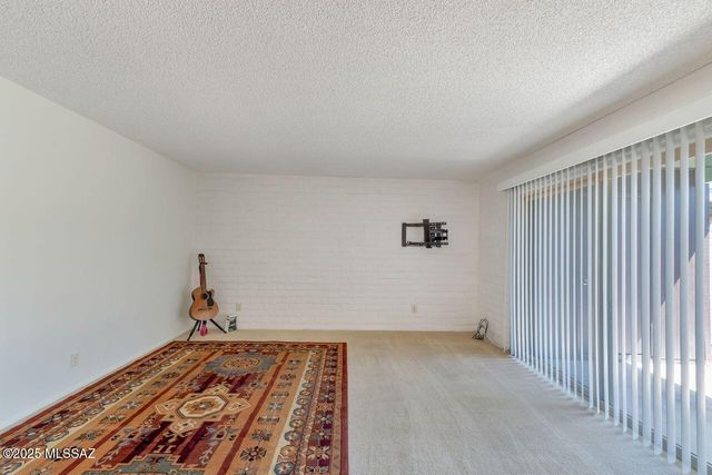 7070 E Calle Del Sol, Tucson, AZ 85710