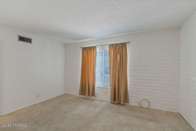 7070 E Calle Del Sol, Tucson, AZ 85710