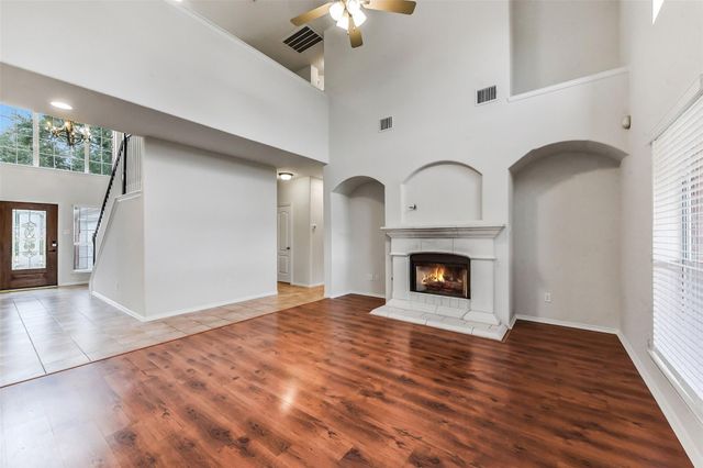 522 Cedar Point Drive, League City, TX 77573