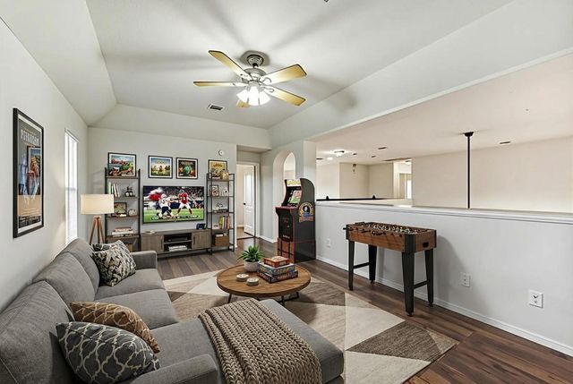 522 Cedar Point Drive, League City, TX 77573