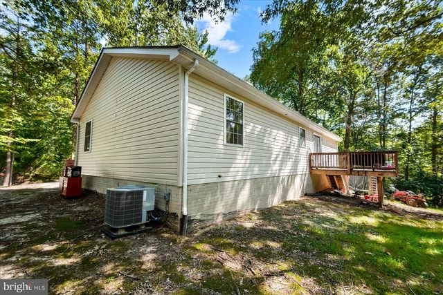 7462 BUCHANAN DR, King George, VA 22485