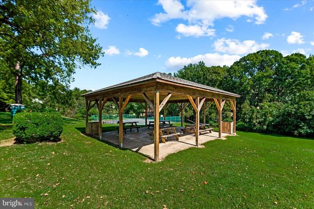 7462 BUCHANAN DR, King George, VA 22485