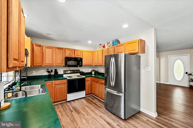 7462 BUCHANAN DR, King George, VA 22485