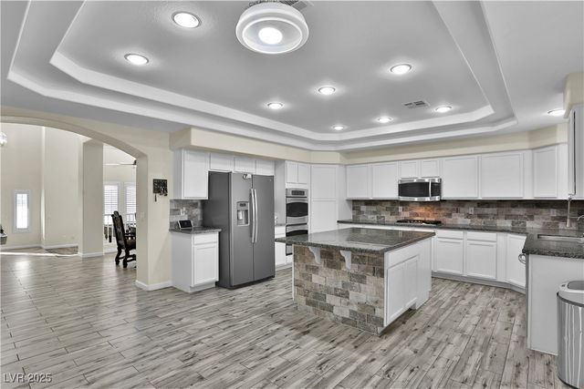 6830 Stone Meadows Avenue, Las Vegas, NV 89142