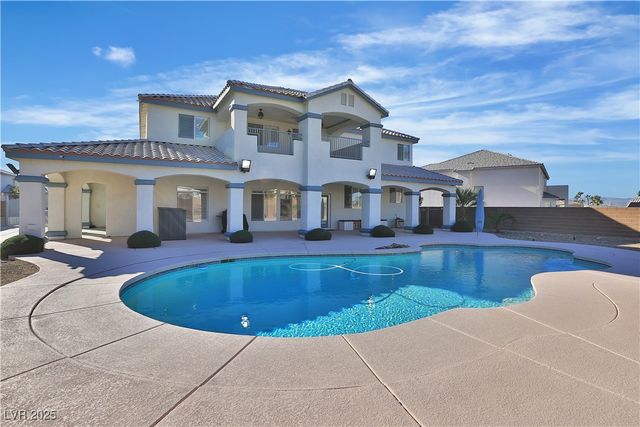 6830 Stone Meadows Avenue, Las Vegas, NV 89142