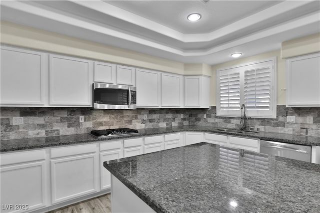 6830 Stone Meadows Avenue, Las Vegas, NV 89142