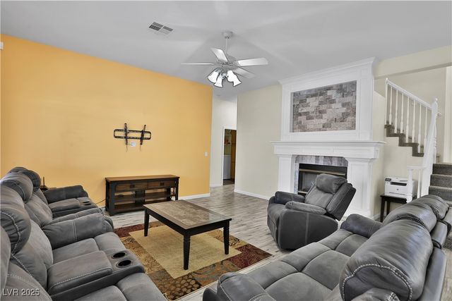 6830 Stone Meadows Avenue, Las Vegas, NV 89142