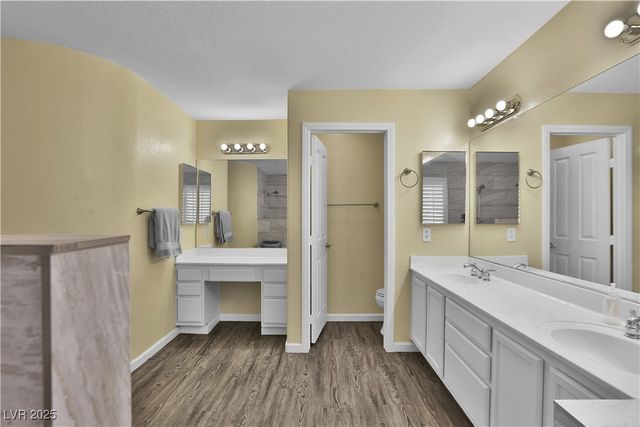 6830 Stone Meadows Avenue, Las Vegas, NV 89142